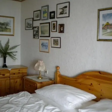 Feriehus North Sea Dike Modern Retreat